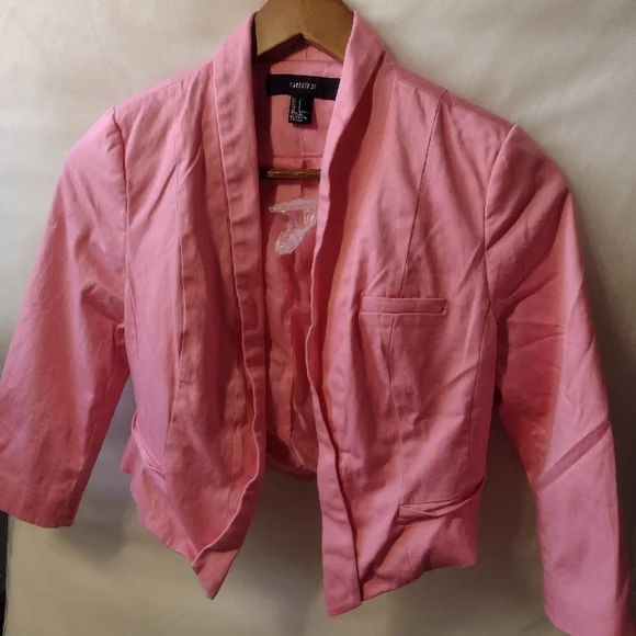 Forever 21 Jackets Coats Forever Cropped Bubblegum Pink